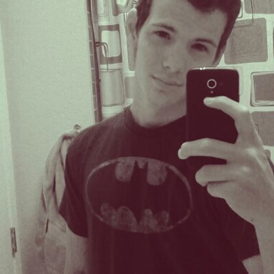 Profile Picture of Kevin Pettitt (@kevXdogX101) on Twitter