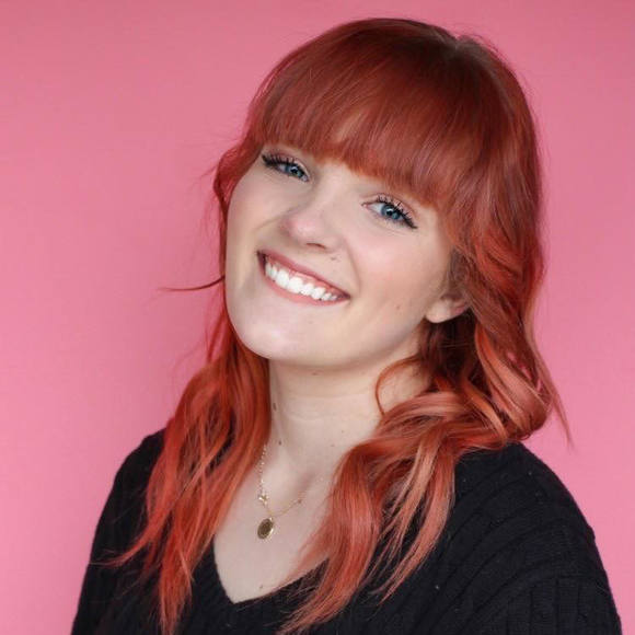 Profile Picture of Lauralyn Malmstrom (@lauralyn1105) on Poshmark