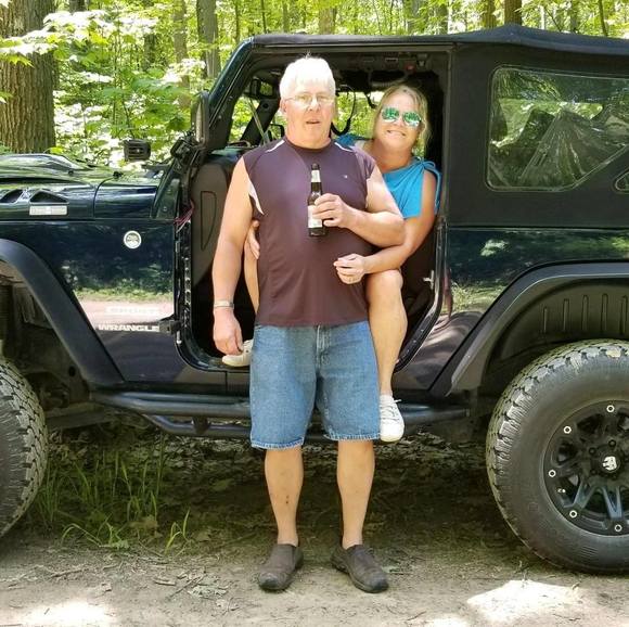 Brenda Anzinger - Poshmark Profile Picture of Brenda Anzinger (@anzingerb) on Poshmark