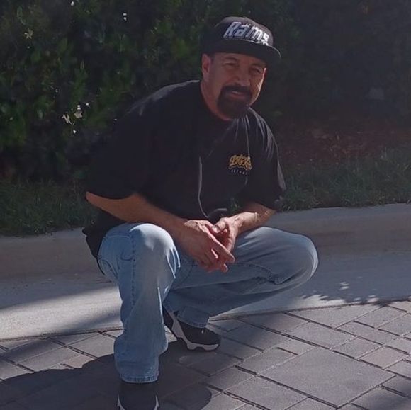 Profile Picture of Michael Pelaez (@michaelpelaez30) on Poshmark