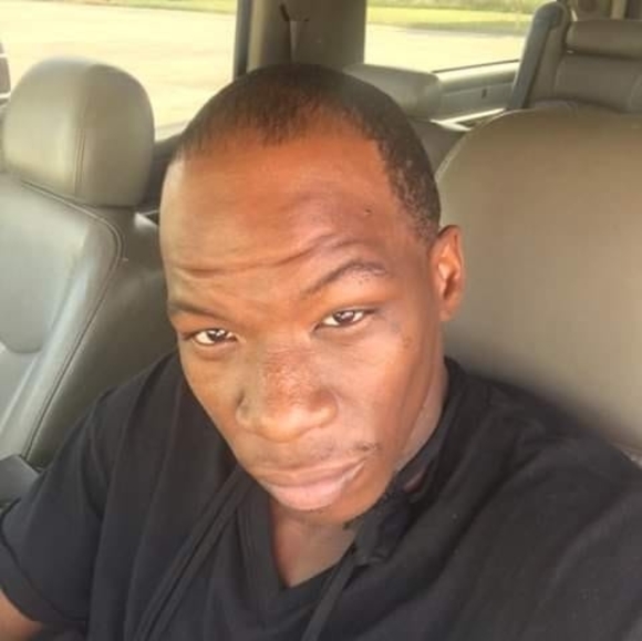 Profile Picture of Pierre Richardson (@suaverichking) on Poshmark