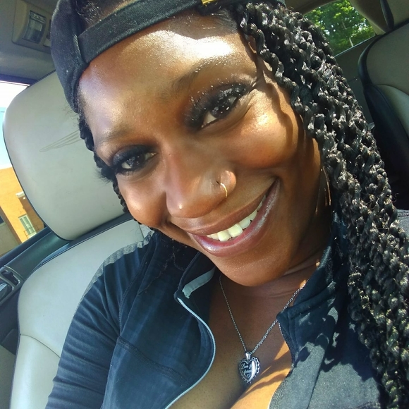 Jazmon Lankford - Poshmark Profile Picture of Jazmon Lankford (@jazmonlankford) on Poshmark