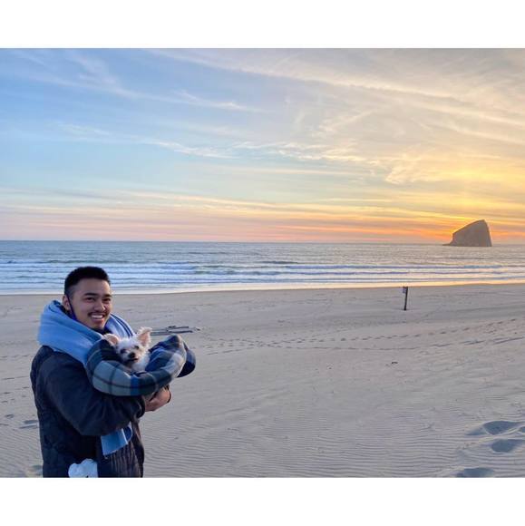 Profile Picture of Eldon Delacruz (@trogerl) on Poshmark