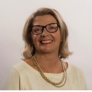 Profile Picture of Vicki Angus (@vickifaustangus) on Instagram