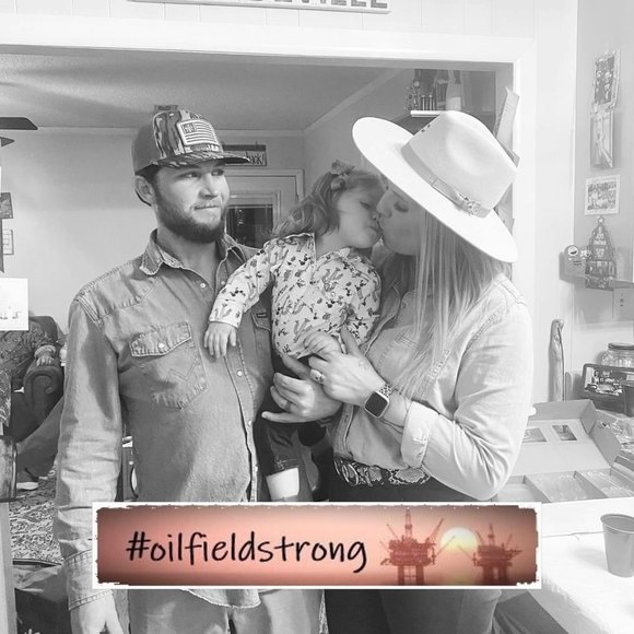 Profile Picture of Leah Blalock (@leahblalock3) on Poshmark