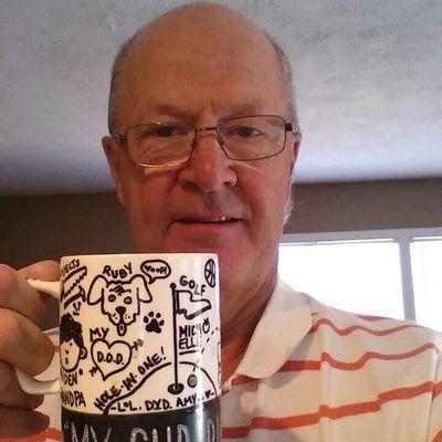 Profile Picture of Russ Schneider (@RussRussasch) on Twitter