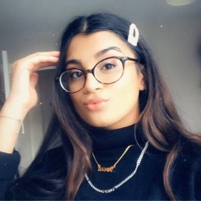 Profile Picture of Tina-Simran Chahal (@SimranTina) on Twitter