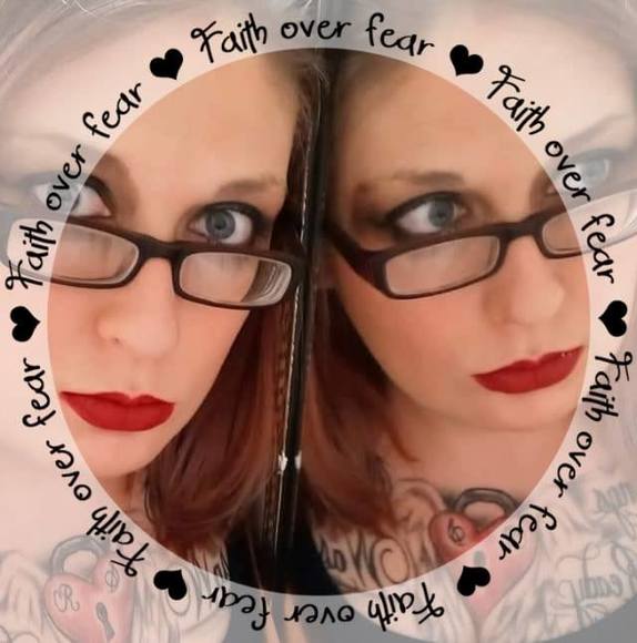 Profile Picture of Amanda Breazeal (@amandadawn0127) on Poshmark