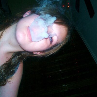 Profile Picture of Cheyenne Becker (@jusfreeyourmind) on Twitter