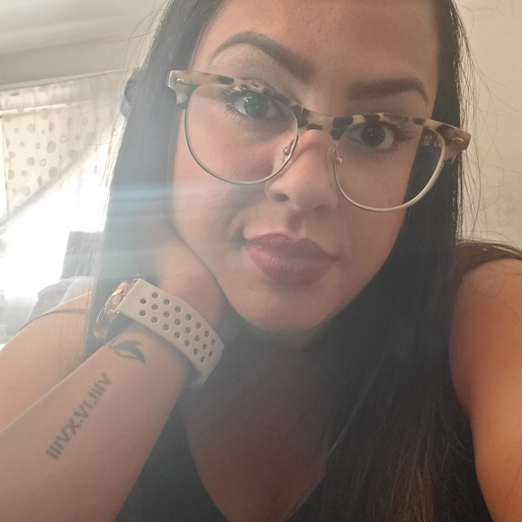 Profile Picture of Samantha Atler (@samigirl_est92) on Poshmark