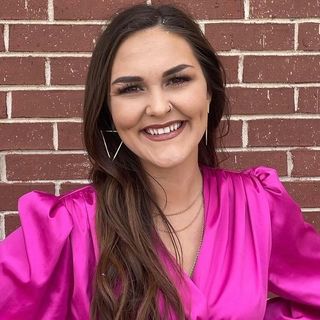 Profile Picture of MAKAYLA FLEMING | LOCUST GROVE HAIRSTYLIST (@glamz.by.makayla) on Instagram