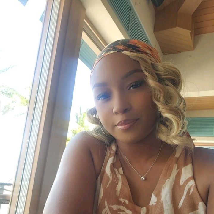 Profile Picture of yellowhair (@mariabowe7) on Tiktok