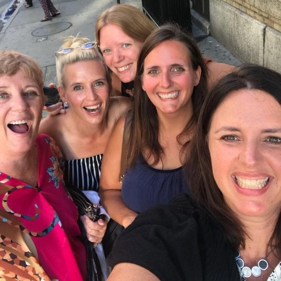 Heidi Chajka dwyer - Poshmark Profile Picture of Heidi Chajka dwyer (@hdwyer62472) on Poshmark