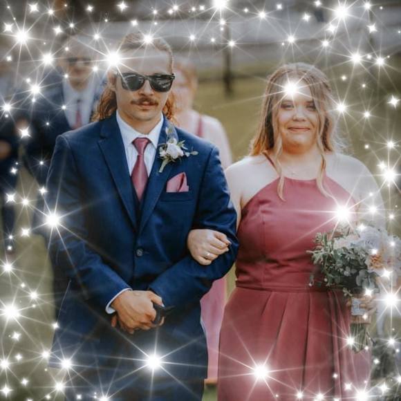 Profile Picture of Skie Laubach (@skiea) on Poshmark