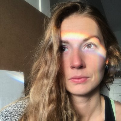 Profile Picture of Sarah Carlson (@sarahlizcarlson) on Twitter