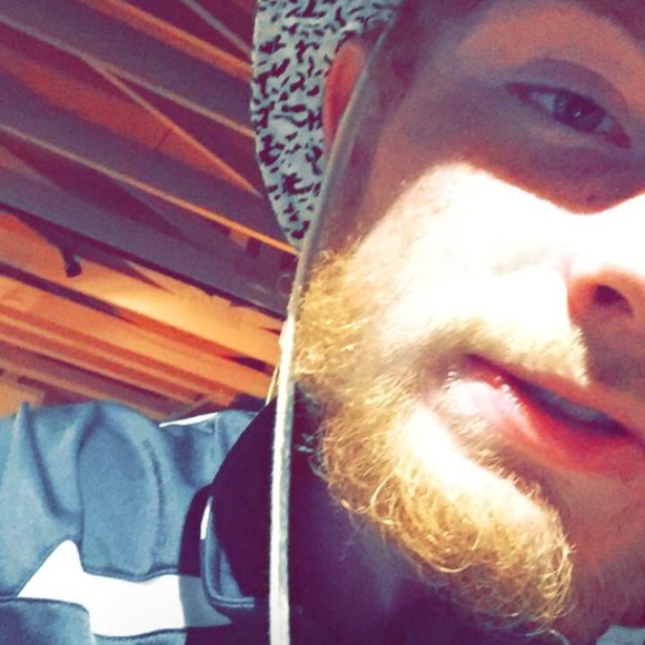 Profile Picture of Jesse Vaughn (@suzk2dell) on Poshmark