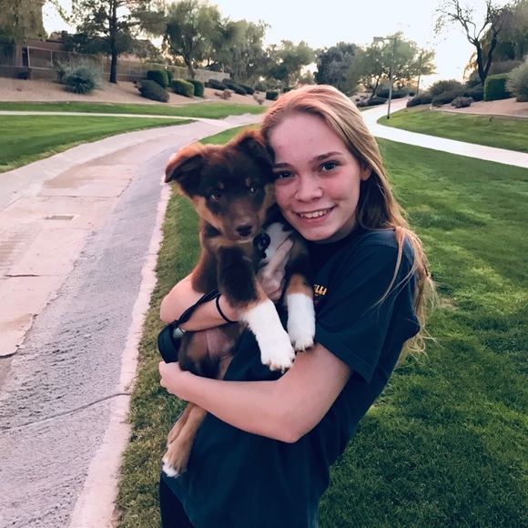 Profile Picture of Tasha Hinton (@tasha_hinton) on Poshmark