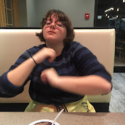 Profile Picture of Devin Hogan (@devinelizxbeth) on Youtube