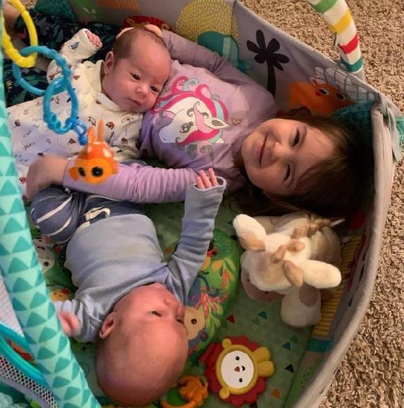 Roseann Sitkiewicz - Poshmark Profile Picture of Roseann Sitkiewicz (@rosebabe1965) on Poshmark