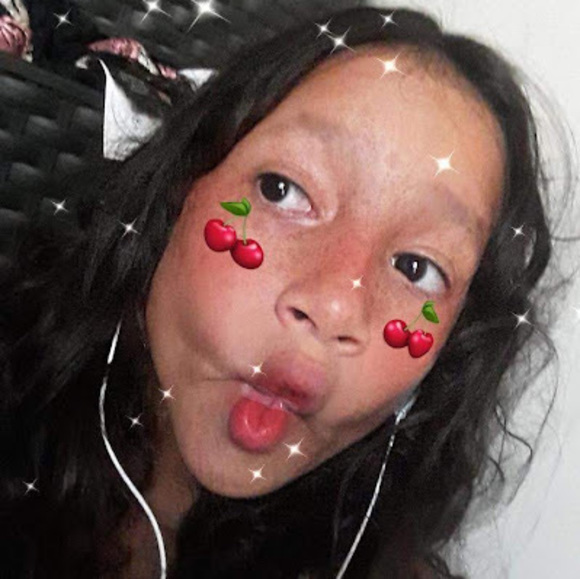 Profile Picture of Ashley priscila Piza murillo (@lola295) on Poshmark