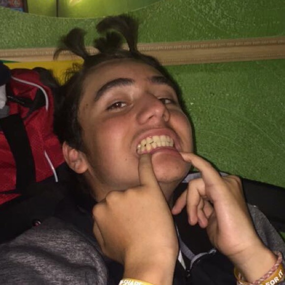 Profile Picture of Christopher Hernandez (@chris2001x) on Poshmark