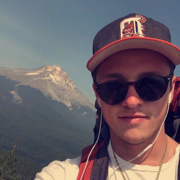 Profile Picture of Jacob Becknell (@jacobbecknell) on Poshmark