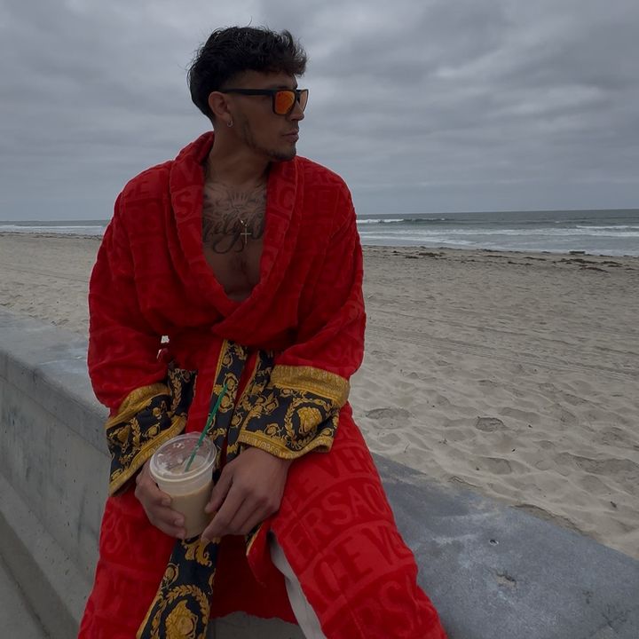 Profile Picture of Adrian Veee (@luxurytouchinc) on Tiktok