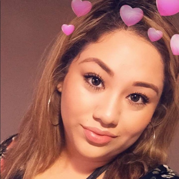 Profile Picture of Doris Rodriguez (@keysmamii) on Poshmark