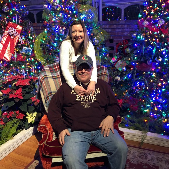 Profile Picture of Heather Bennett (@ladyslinky28) on Poshmark