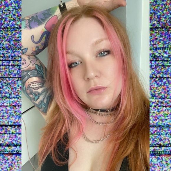 Profile Picture of Brittany Wyatt (@bee_moneii) on Poshmark