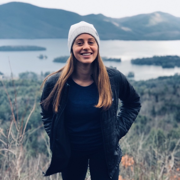 Profile Picture of Mary claire Connor (@mcc2422) on Poshmark