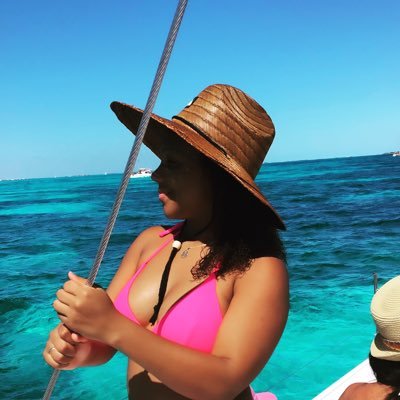 Profile Picture of Monique Julia (@MoniqueJulia6) on Twitter