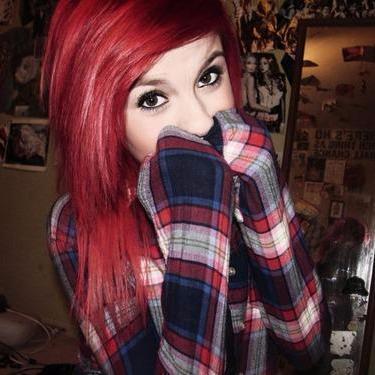 Profile Picture of Daniella Stone (@Star_fish_rebel) on Twitter