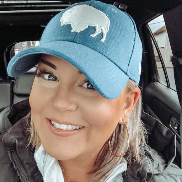 Kristina Tucker mcguire - Poshmark Profile Picture of Kristina Tucker mcguire (@kmcguire625) on Poshmark