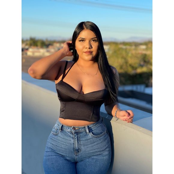 Yajaira Reyes - Poshmark Profile Picture of Yajaira Reyes (@yajairareyes16) on Poshmark