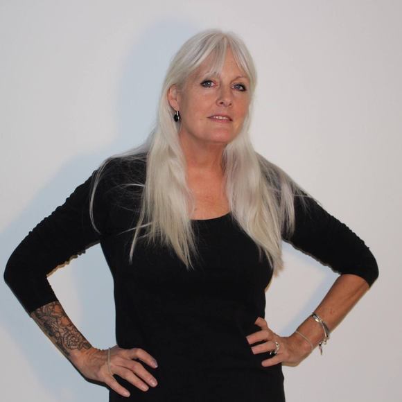 Profile Picture of Laurie Lemek (@llemek) on Poshmark