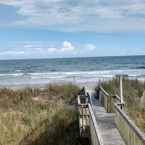 Profile Picture of Tyler Moreno (@cleankickz134) on Poshmark