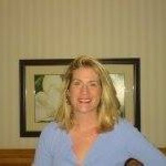 Profile Picture of Caroline Wilhelm (@carolinewilh431) on Poshmark