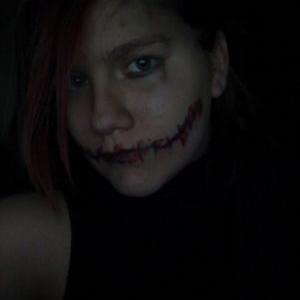 Profile Picture of Iris Woods (@Iris_in_Pain) on Twitter