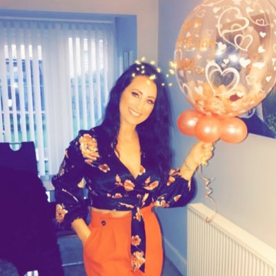 Profile Picture of Donna Brett (@donnabrett16) on Twitter