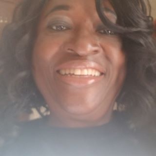 Profile Picture of Robin Dione (@Robin-Dione) on Facebook