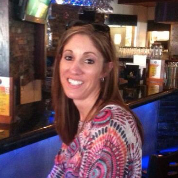 Profile Picture of Melessa Acker (@melessa) on Poshmark