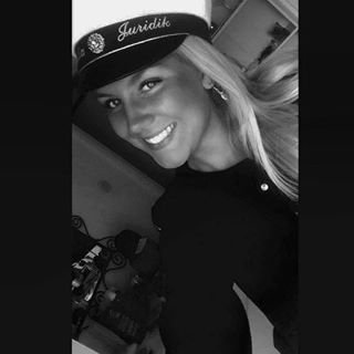 Julia Eriksson - Facebook Profile Picture of Julia Eriksson (@julia.eriksson.501) on Facebook