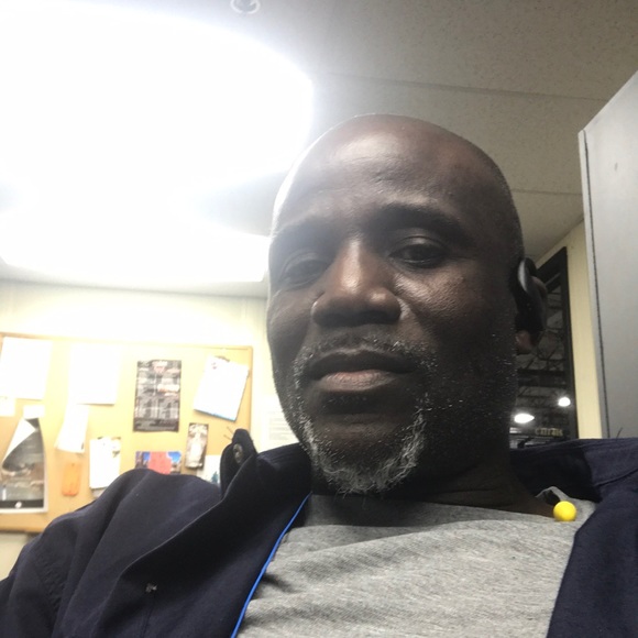 Profile Picture of Ron Phillips (@ronphillips35) on Poshmark