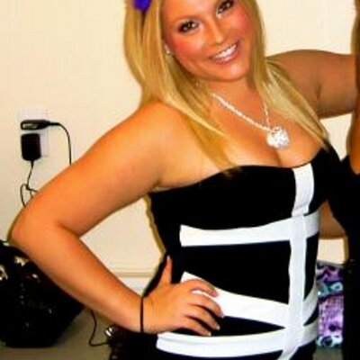 Profile Picture of Danielle Rosenblatt (@trudumblonde) on Twitter