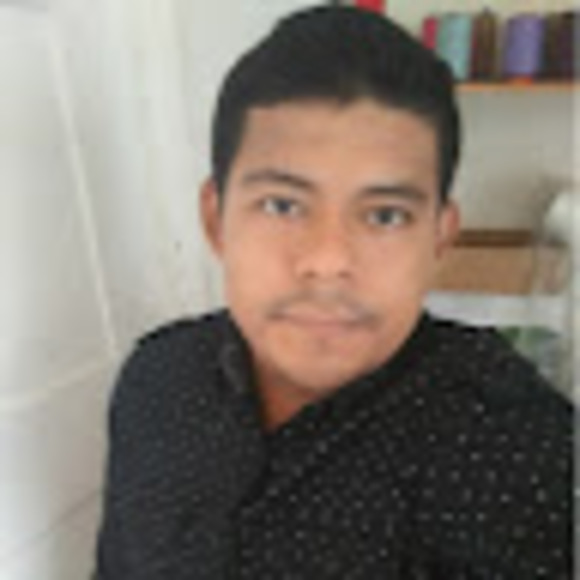 Profile Picture of Mauricio Renderos (@momantay86) on Poshmark