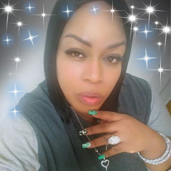 Profile Picture of Crystal Haydon (@c_haydon) on Poshmark