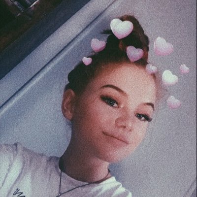 Profile Picture of Ashleigh Nicholson (@Ashleig86073147) on Twitter