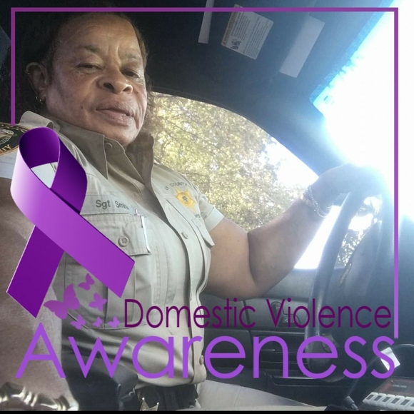 Profile Picture of Cassondra Smith (@cassandra100000) on Poshmark