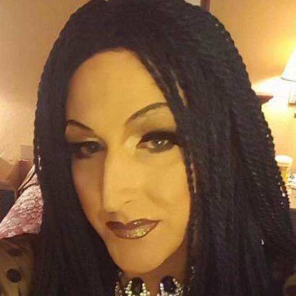 Profile Picture of Angelica Kincade (@johnnylang1981) on Poshmark